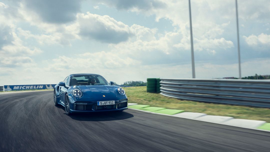Modello di riferimento da 45 anni: la Porsche 911 Turbo