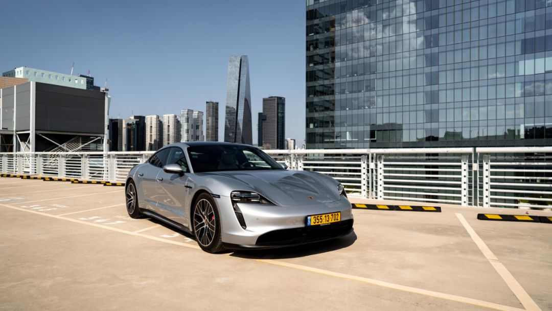 Porsche zintenzivňuje své aktivity v Tel Avivu
