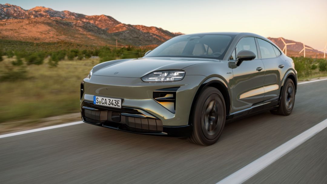 Porsche delivers 122,306 sports cars in the first half of the year