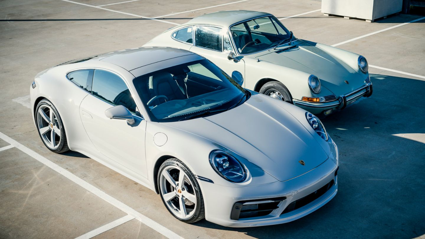 Australia's first customer delivered 911 reimagined 55 years on - Porsche  Newsroom AUS