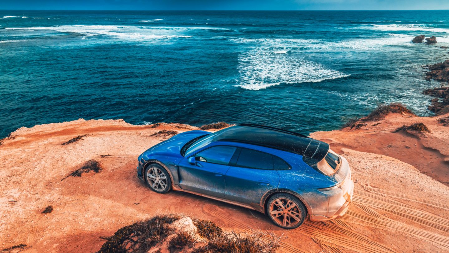 Taycan 4S Cross Turismo, Lake Macdonnell, Australien, 2021, Porsche AG