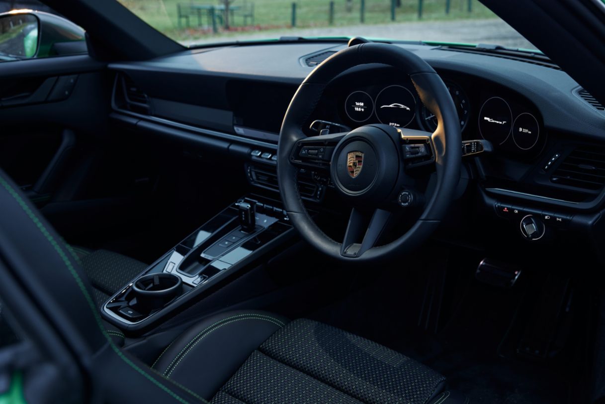 Product Highlights: Porsche 911 Carrera T – New lightweight sports car - Porsche  Newsroom AUS