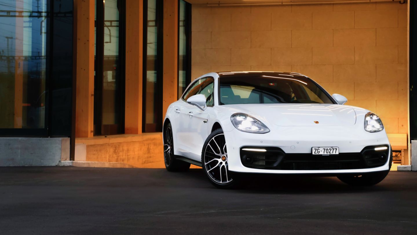 Porsche Panamera 4S E-Hybrid Sport Turismo, Porsche Schweiz AG