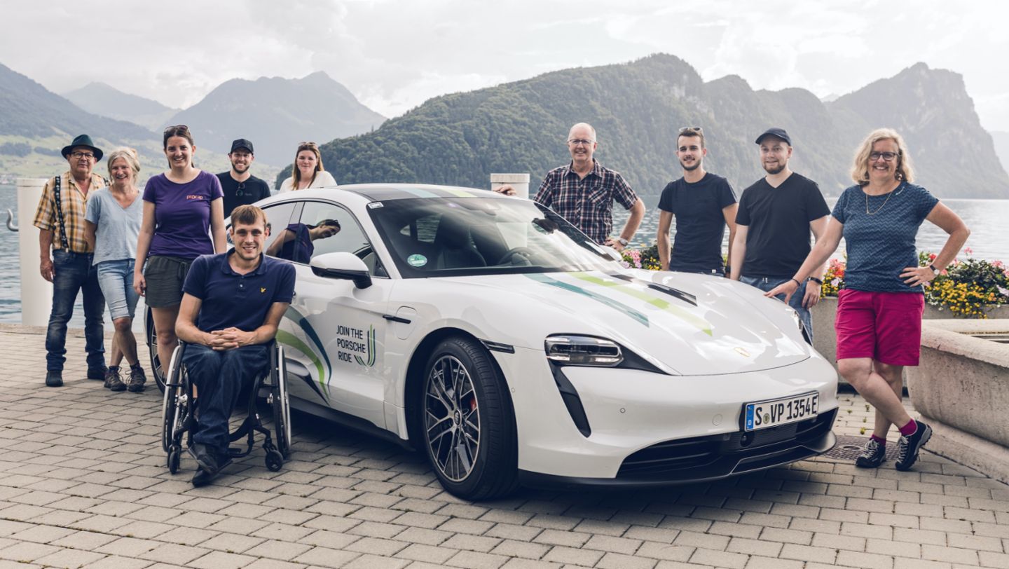 Porsche und Procap: Partner beim barrierefreien Wandern, 2022, Porsche Schweiz AG