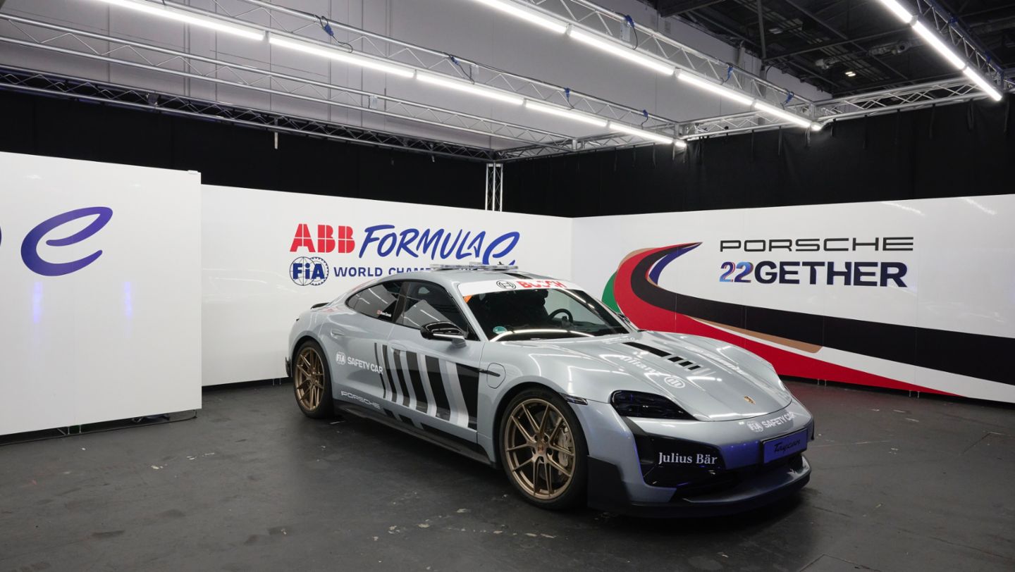 Taycan, 2024, Porsche Schweiz AG