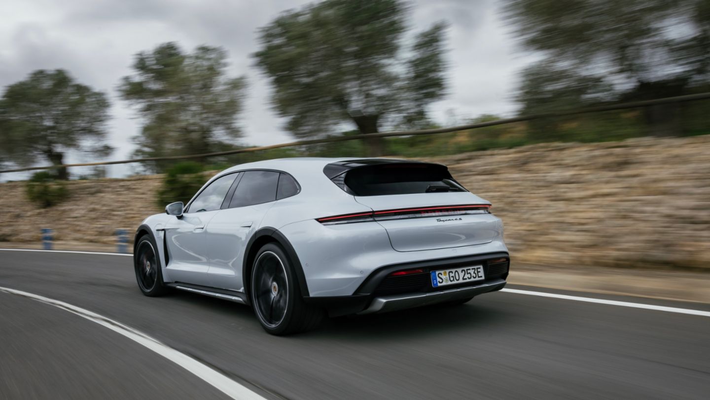 Taycan 4S Cross Turismo, 2025, Porsche Schweiz AG
