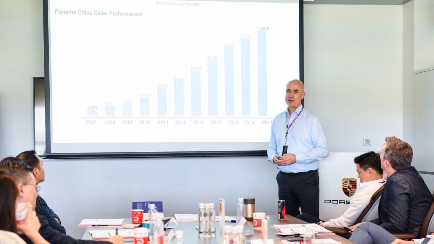 保时捷中国市场部副总裁伯曼德博士（Dr. Manfred Braeunl）