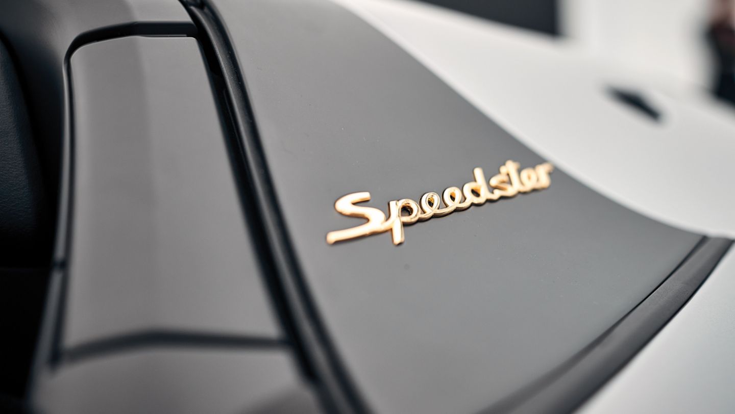 heritage design for the new 911 speedster