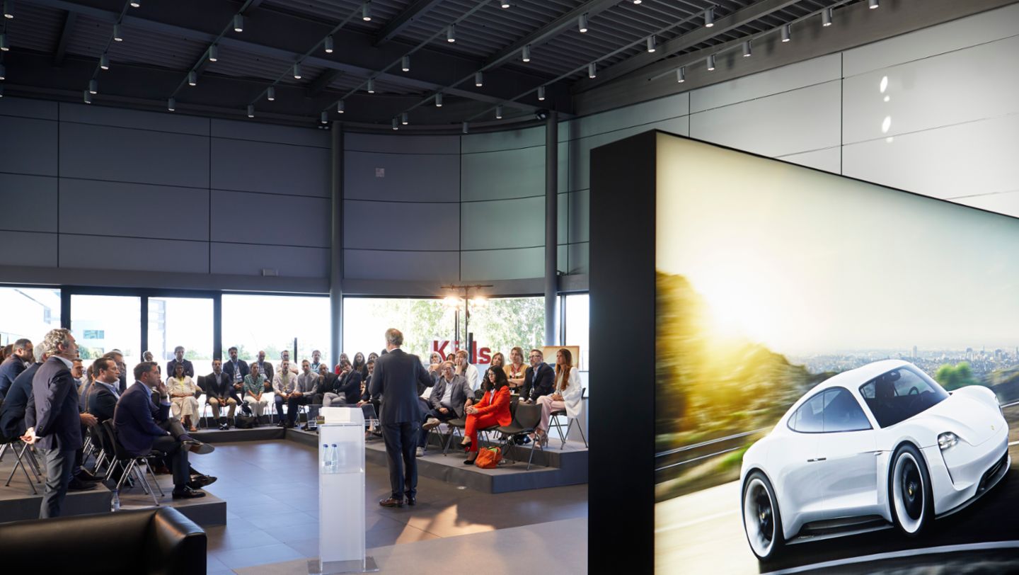 Detlev von Platen, Vicepresidente de Ventas y Marketing de Porsche AG, grupo empleados Porsche Ibérica