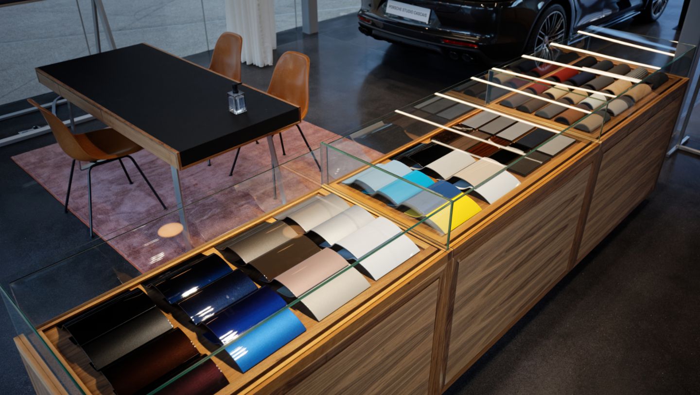 Porsche Studio Cascais, exposición de automóviles en Portugal, 2020, Porsche Ibérica