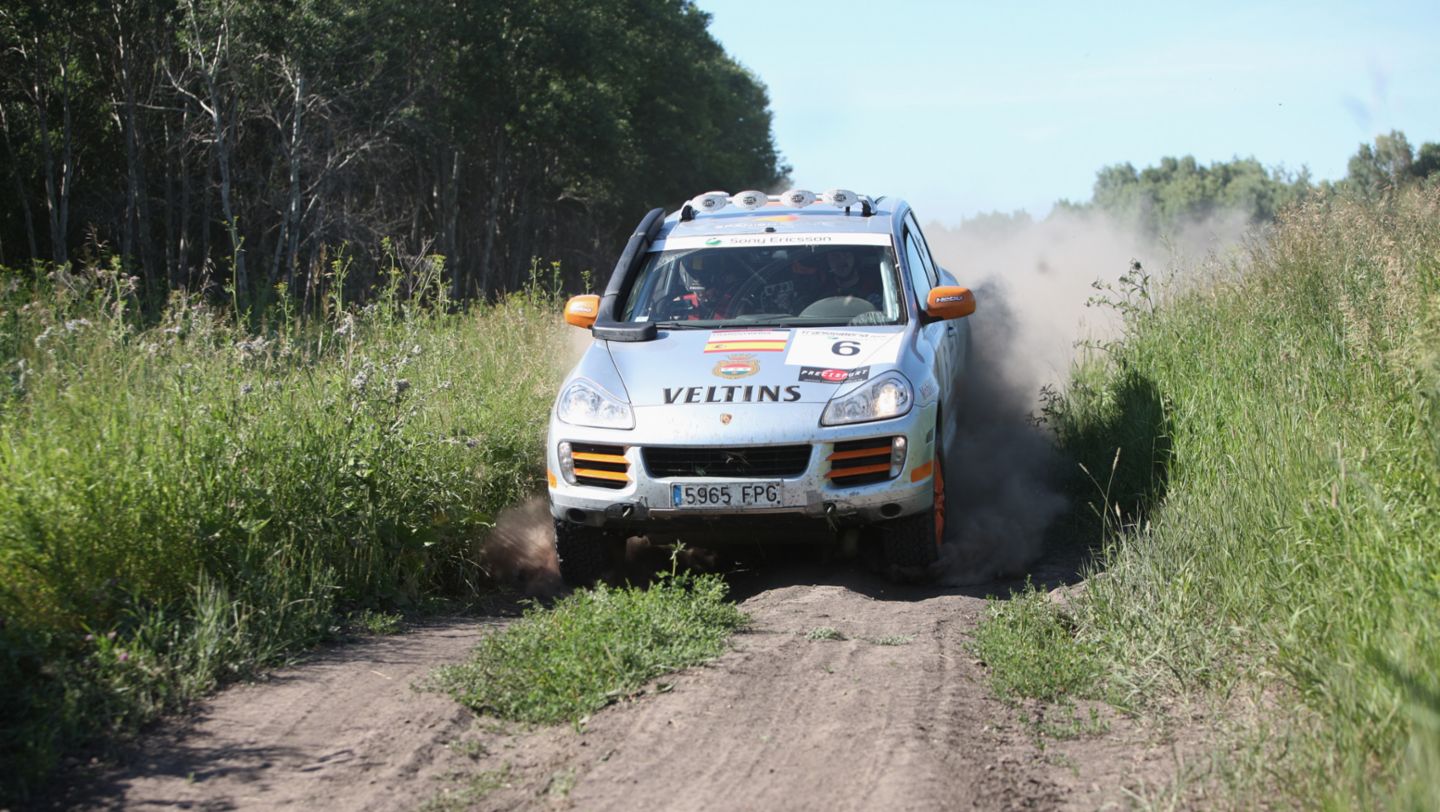 Equipo español en el Rallye Transsyberia, 2008, Porsche AG
