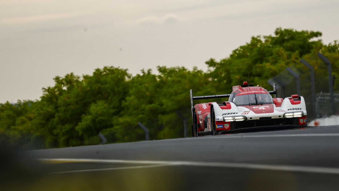 Porsche 963, Porsche Penske Motorsport (nº 4), Felipe Nasr (BRA), Nick Tandy (GB), Pascal Wehrlein (ALE), carrera, 24 Horas de Le Mans, Campeonato del Mundo de Resistencia FIA (WEC), 2025, Porsche AG