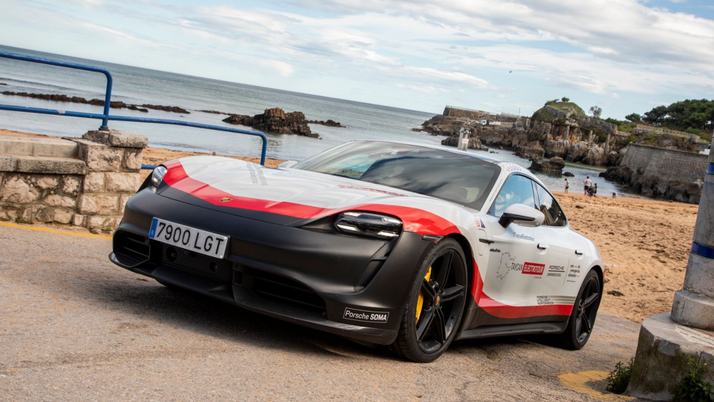 Taycan Electrotour – Etapa 3: Bilbao - Oviedo, 21/10/2020, Porsche Ibérica