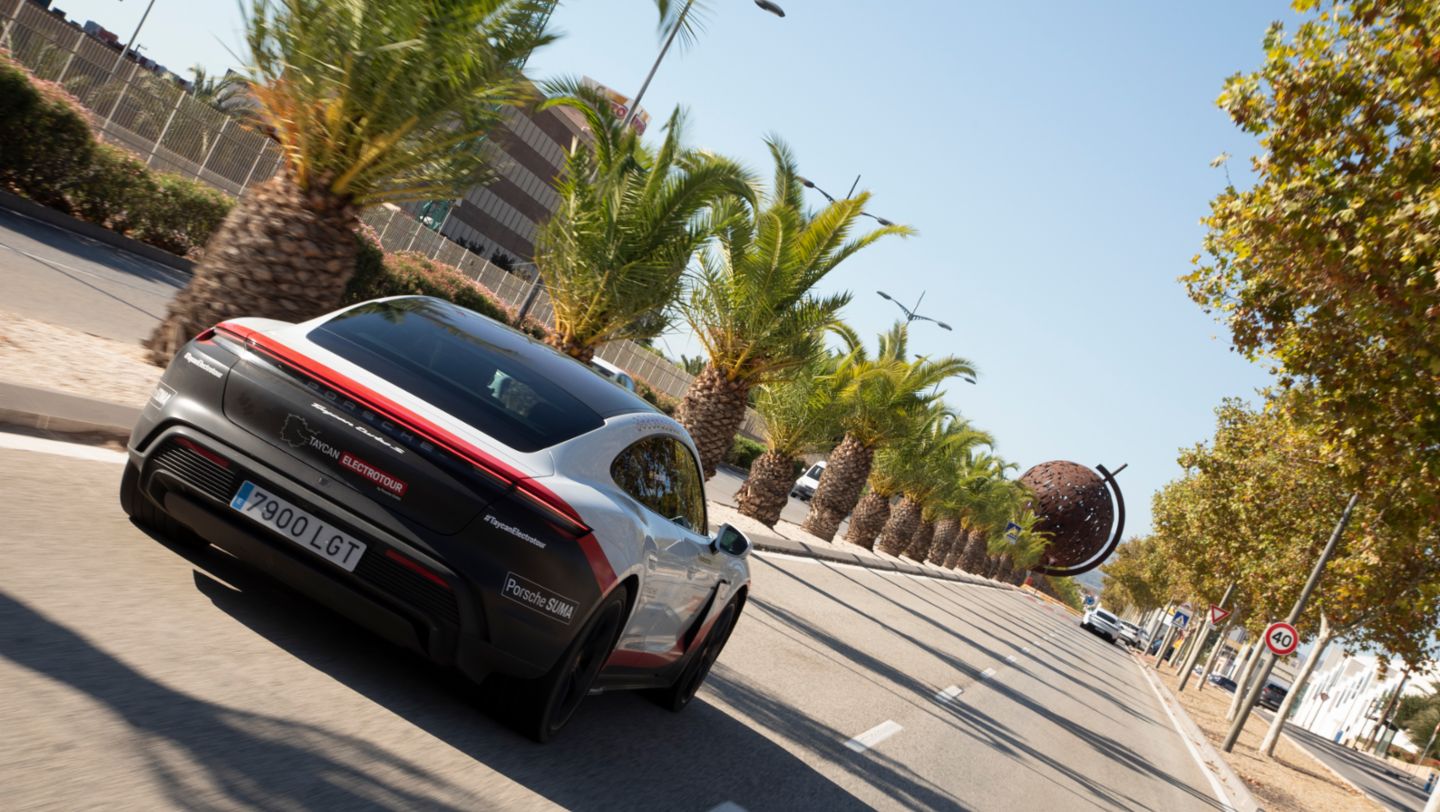 Taycan Electrotour - Etapa 9: Murcia - Alicante - Valencia, 29/10/2020, Porsche Ibérica