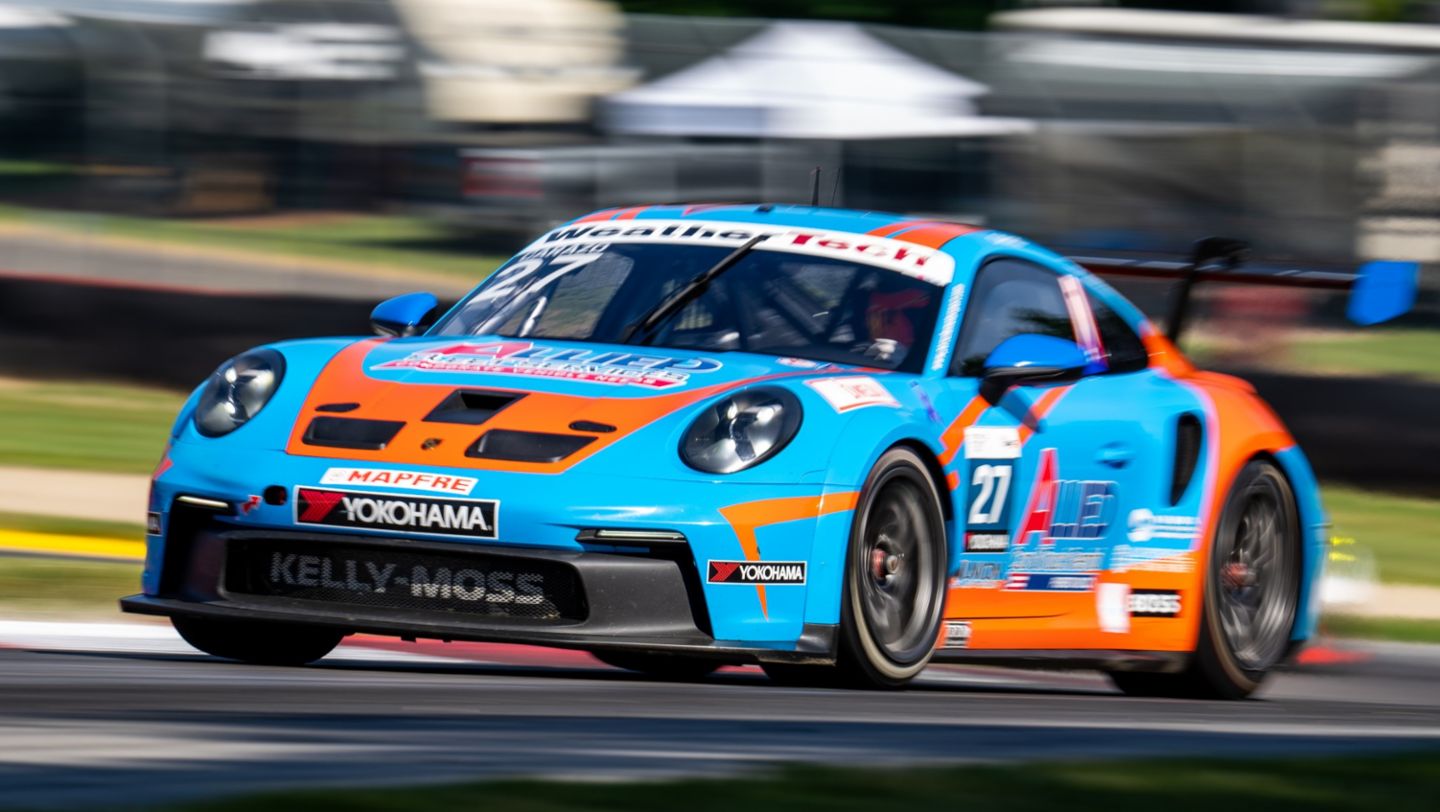 Sebastián Carazo en el Porsche 911 (992) del equipo Kelly-Moss, Porsche Sprint Challenge North America, 2022.