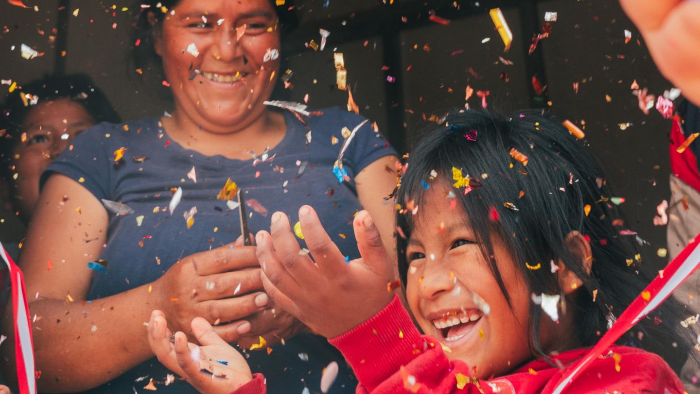 Porsche Perú y TECHO continúan construyendo viviendas en San Juan de Miraflores