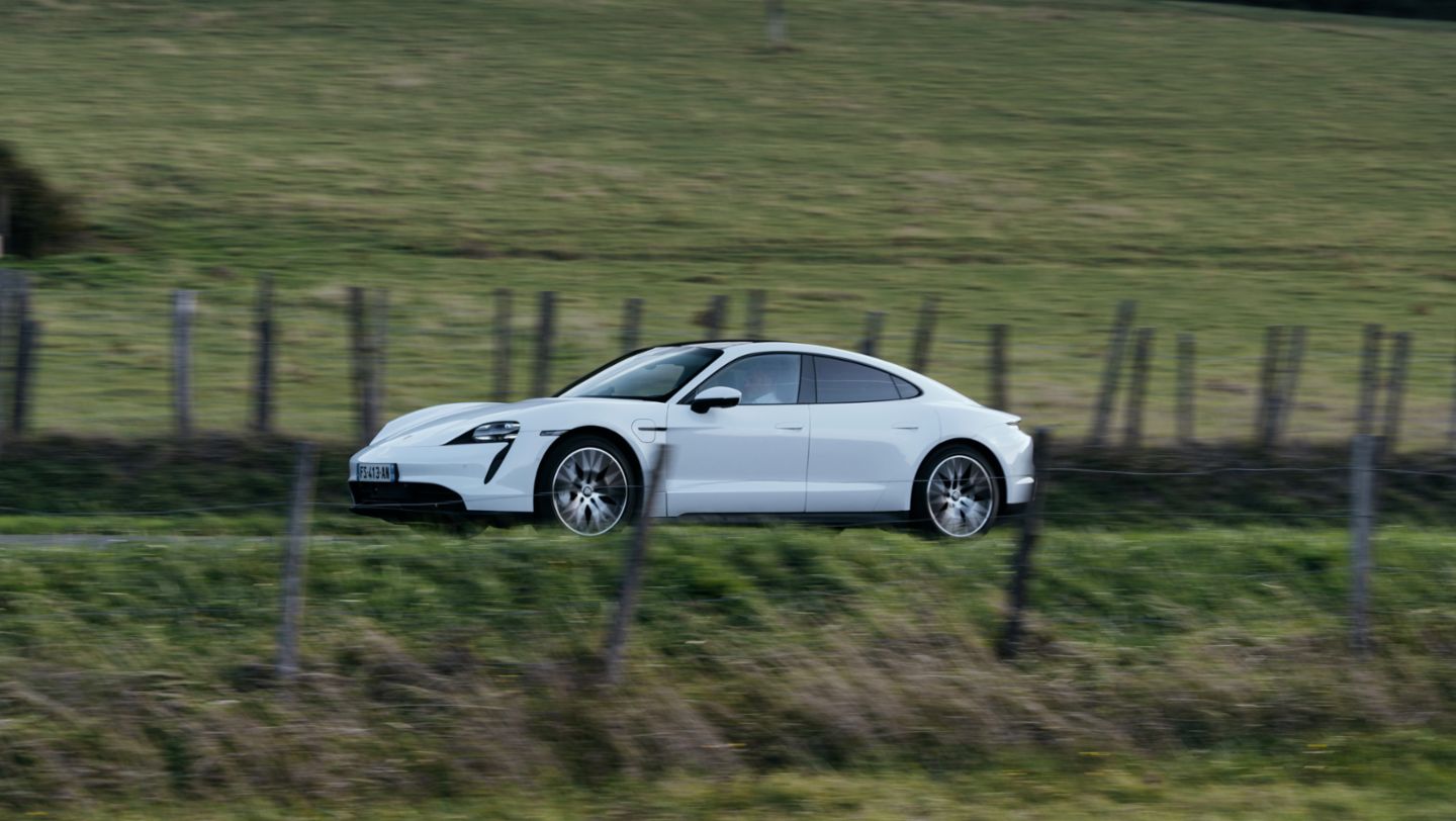 Taycan 4S con 188 119 kilómetros, 2022, Porsche AG