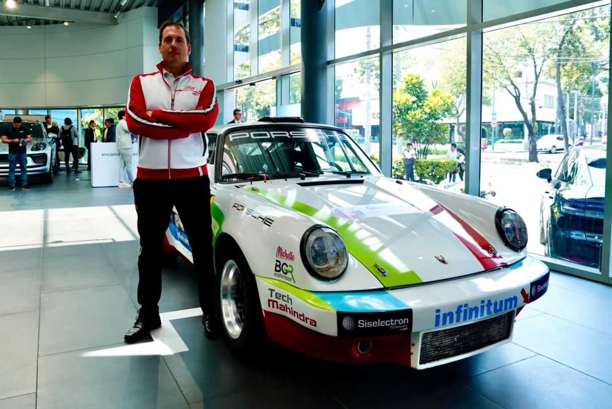 Benito Guerra Jr., piloto oficial de Porsche de México para La Carrera Panamericana