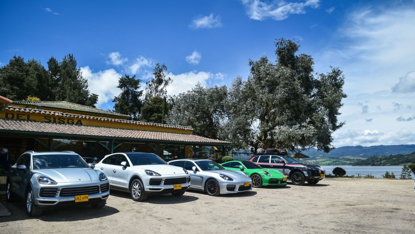 Cayenne, Macan, Panamera, 911 Turbo S, Cayenne modelo 2018, embalse del Sisga, 2023, Porsche en Colombia