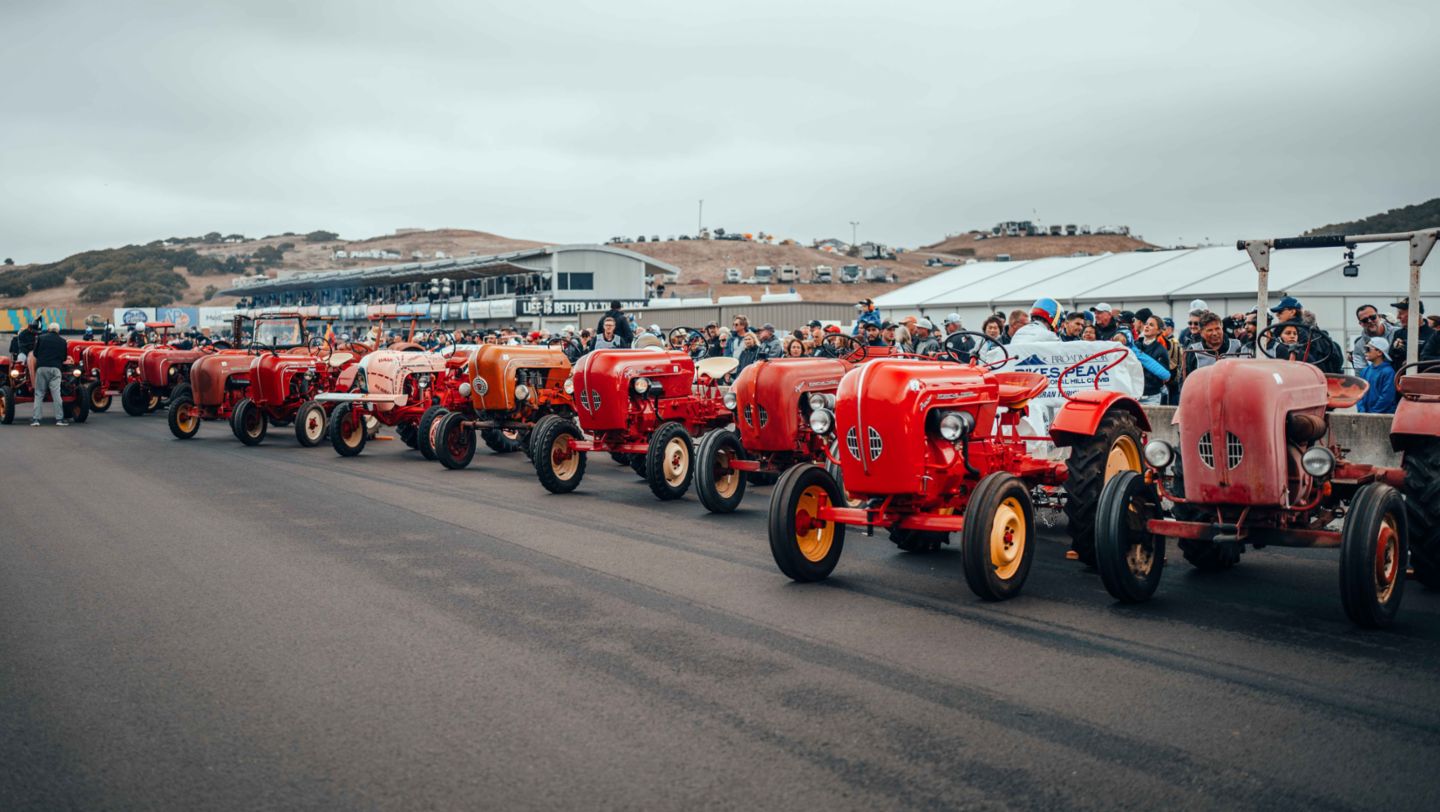 Carrera de Tractores, Rennsport Reunion, WeatherTech Raceway Laguna Seca, California, 2023, Porsche AG