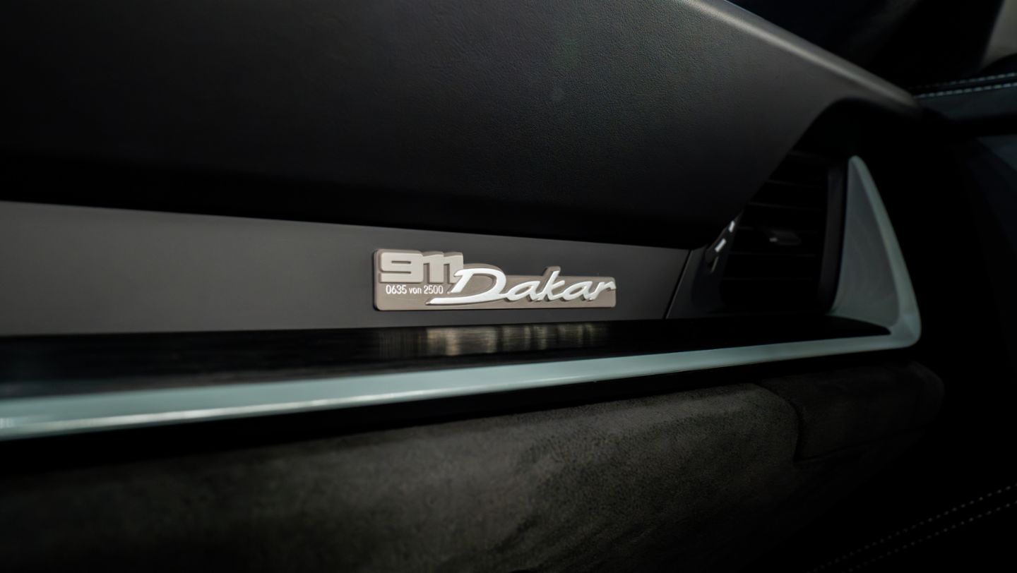 911 Dakar, Paquete de diseño Rallye, inspirado en el ganador del París-Dakar de 1984, Porsche Center Lima, Peru