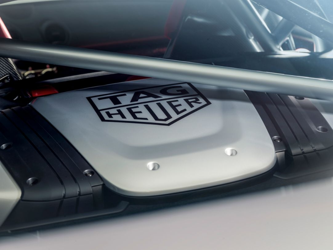 Porsche 718 Cayman GT4 RS "TAG Heuer x Porsche, Leyendas de Panamericana, 2023, Porsche AG