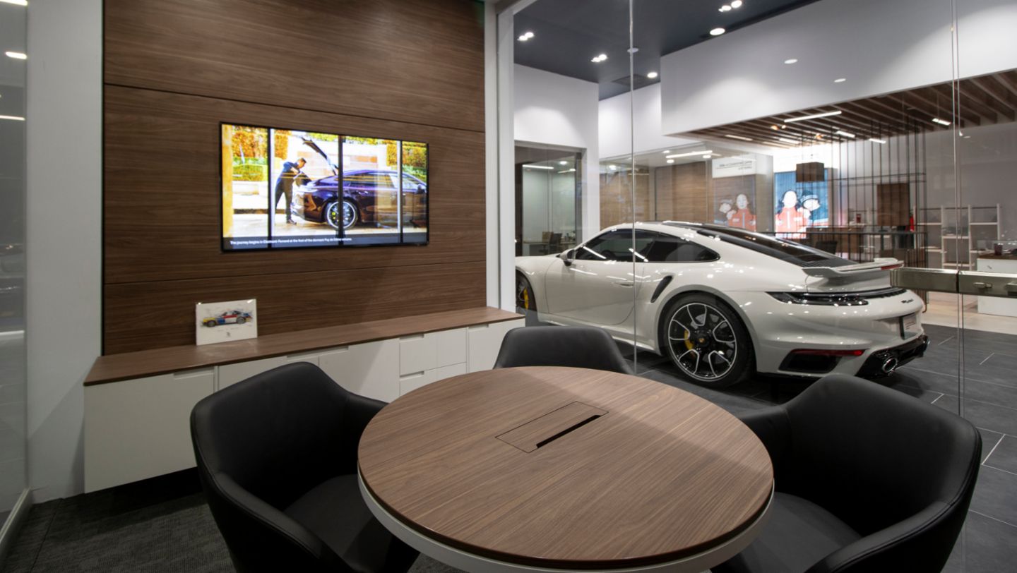 Porsche Approved Centre Monterrey, San Pedro Garza García, Monterrey, N.L., Porsche de México