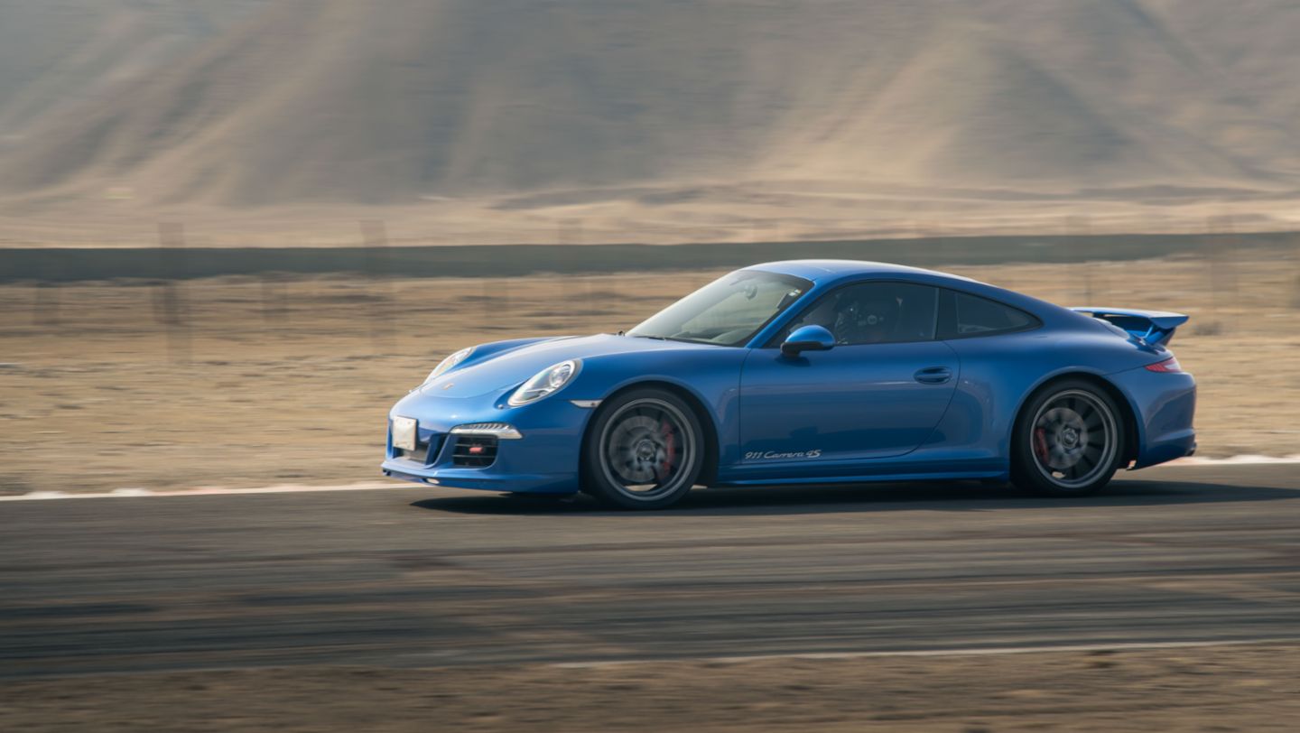 El 911 Carrera 4S en el circuito durante el primer Track Day Experience que realiza Porsche Perú en el año, que se llevó a cabo en el Autódromo La Chutana, Lima, Perú, Porsche AG.