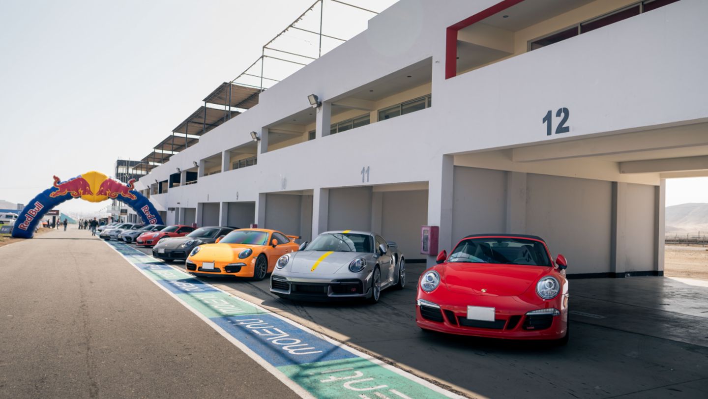 Modelos de Porsche durante el primer Track Day Experience que realiza Porsche Perú en el año, que se llevó a cabo en el Autódromo La Chutana, Lima, Perú, Porsche AG.