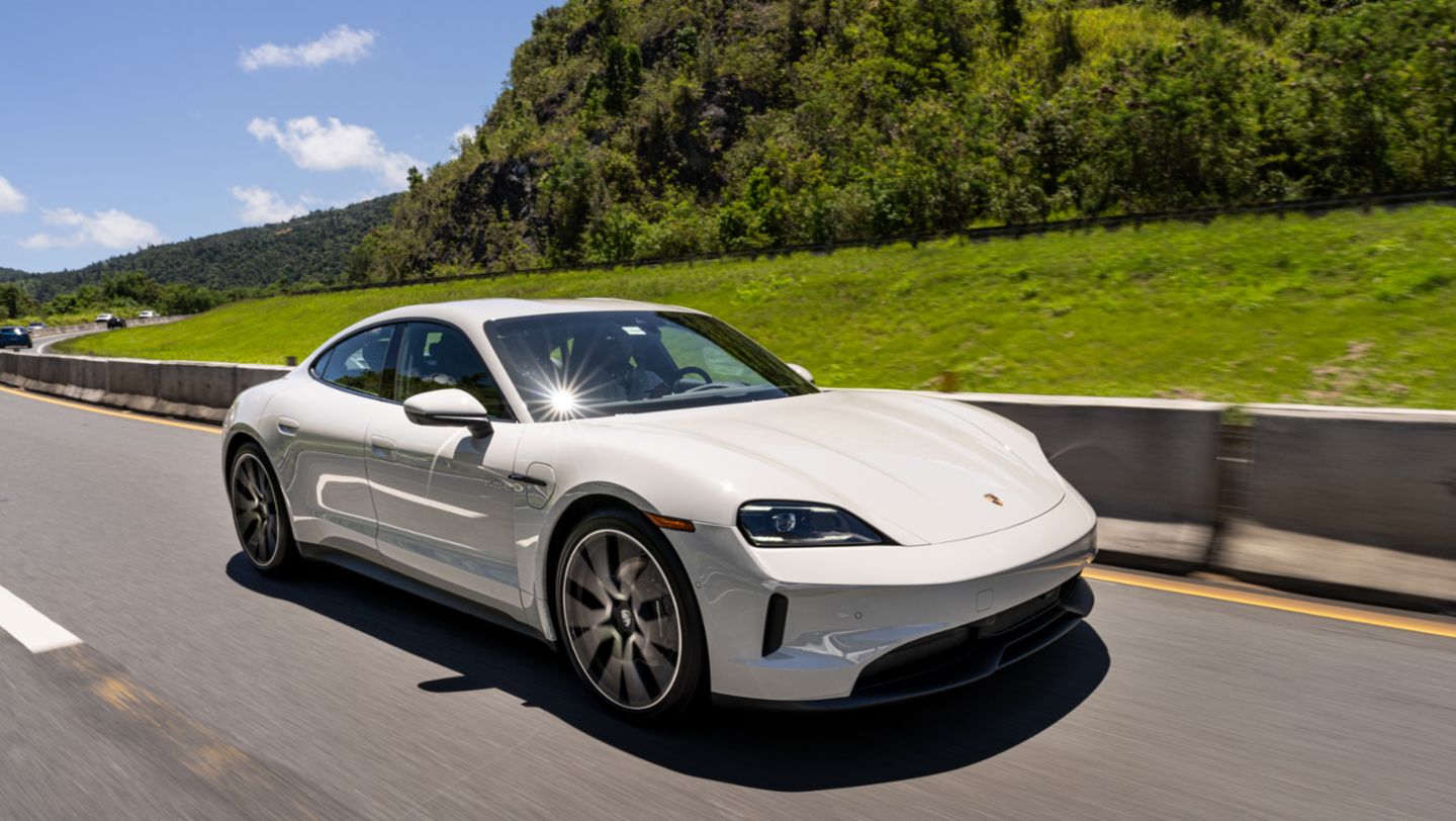 Nuevo Porsche Taycan 4S, Porsche World Road Show, Puerto Rico, 2024