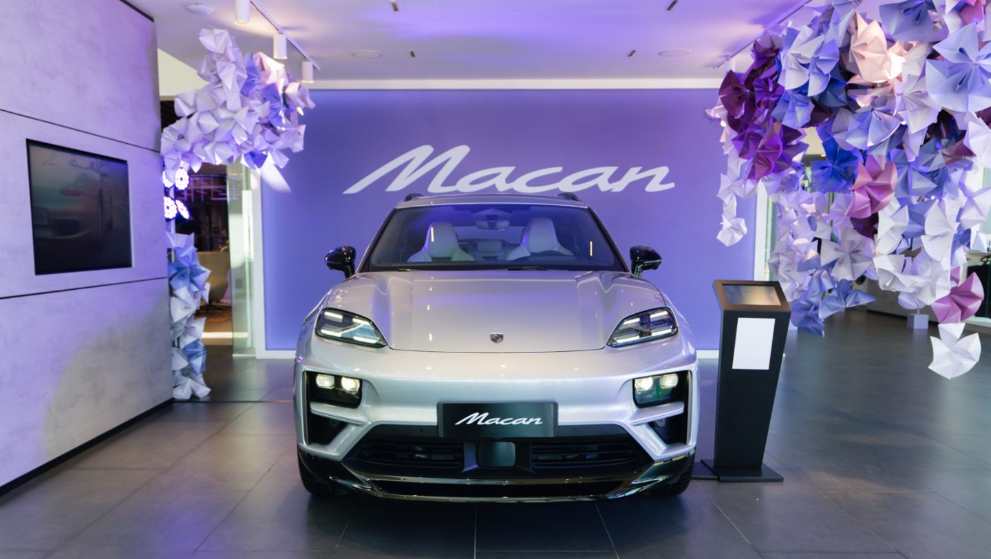 Porsche Macan Turbo, Inauguración Porsche Center Buenos Aires, Buenos Aires, Argentina, 2024