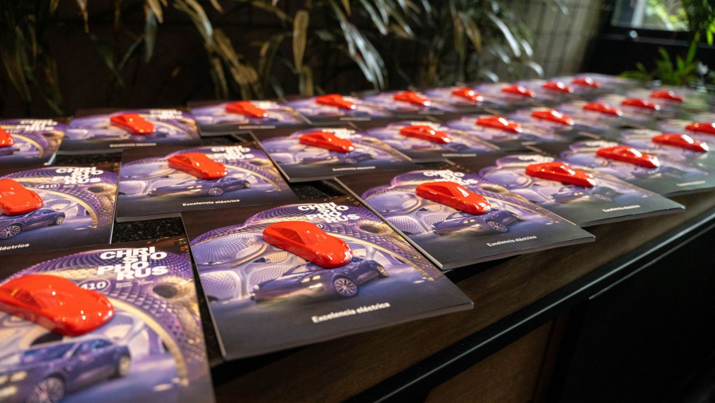 Nueva versión del Porsche Taycan aterriza en Colombia