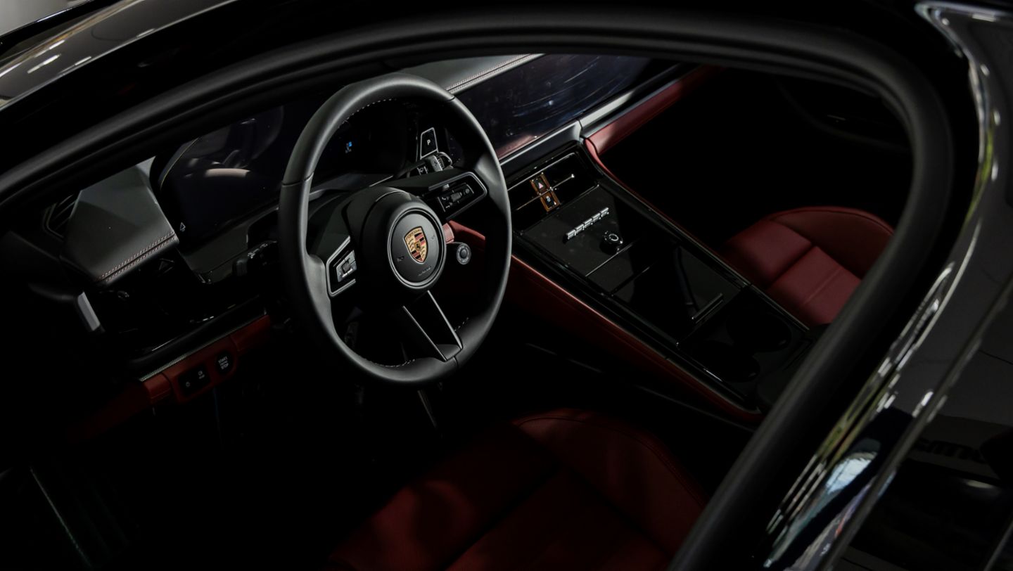 La tercera generación del emblemático Porsche Panamera llega a Guatemala