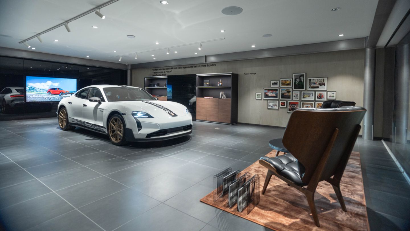 Owner's Collection; Porsche Center Bogotá; Colombia.