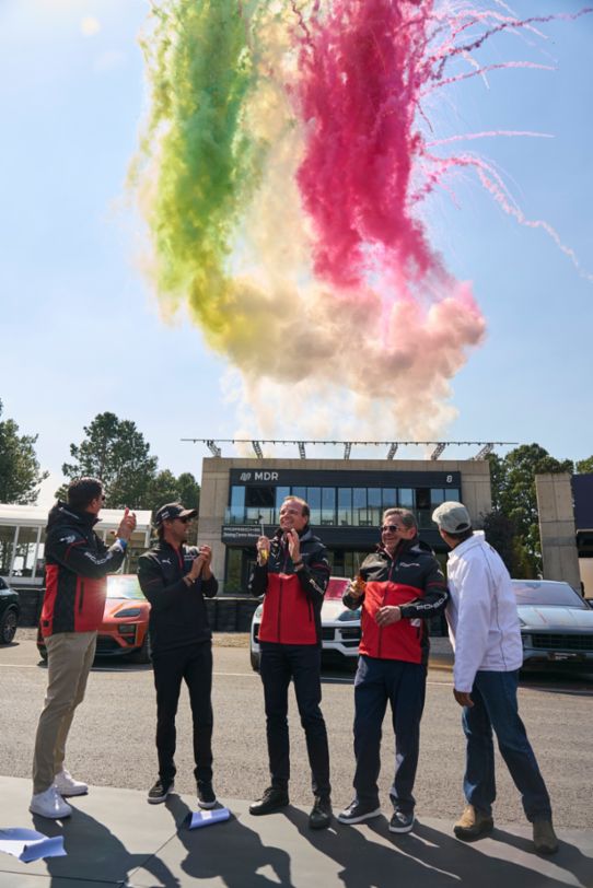 Camilo San Martín, Director General Porsche de México, Felipe Nasr, Piloto oficial de Porsche, Tobias Eninger, Presidente y Director General, Porsche América Latina, Luis Hoyo García, Director Mexico Drive Resort, Fabian Uribe, Concesionario Porsche en la Ciudad de México, Inauguración del Porsche Driving Center México, 2025