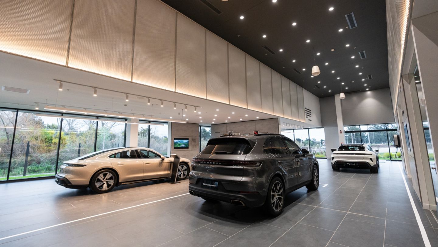 Porsche Center Uruguay, Uruguay, 2025