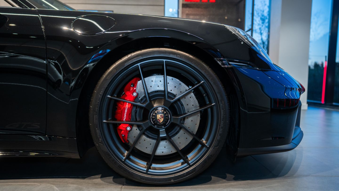 Porsche 911 Carrera 4 GTS, Porsche Center Uruguay, Uruguay, 2025