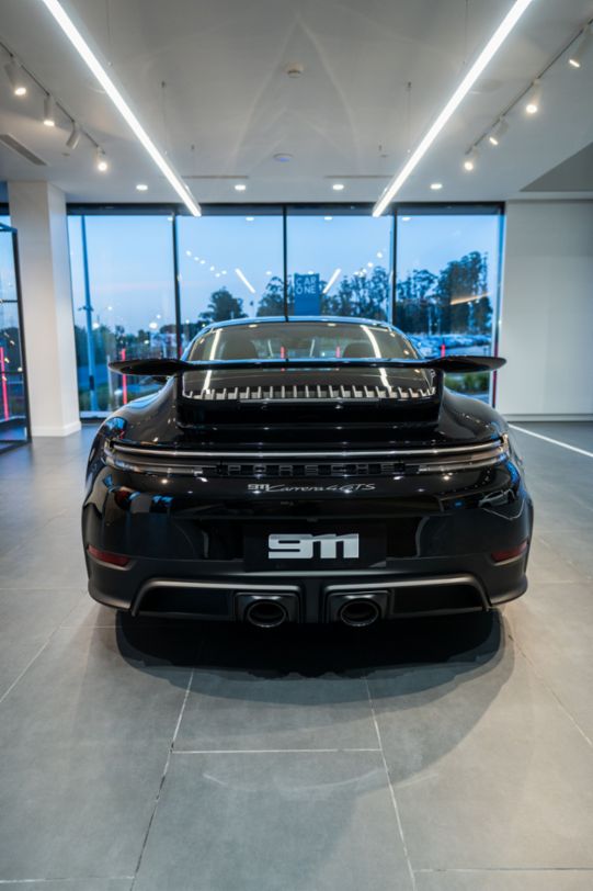 Porsche 911 Carrera 4 GTS, Porsche Center Uruguay, Uruguay, 2025