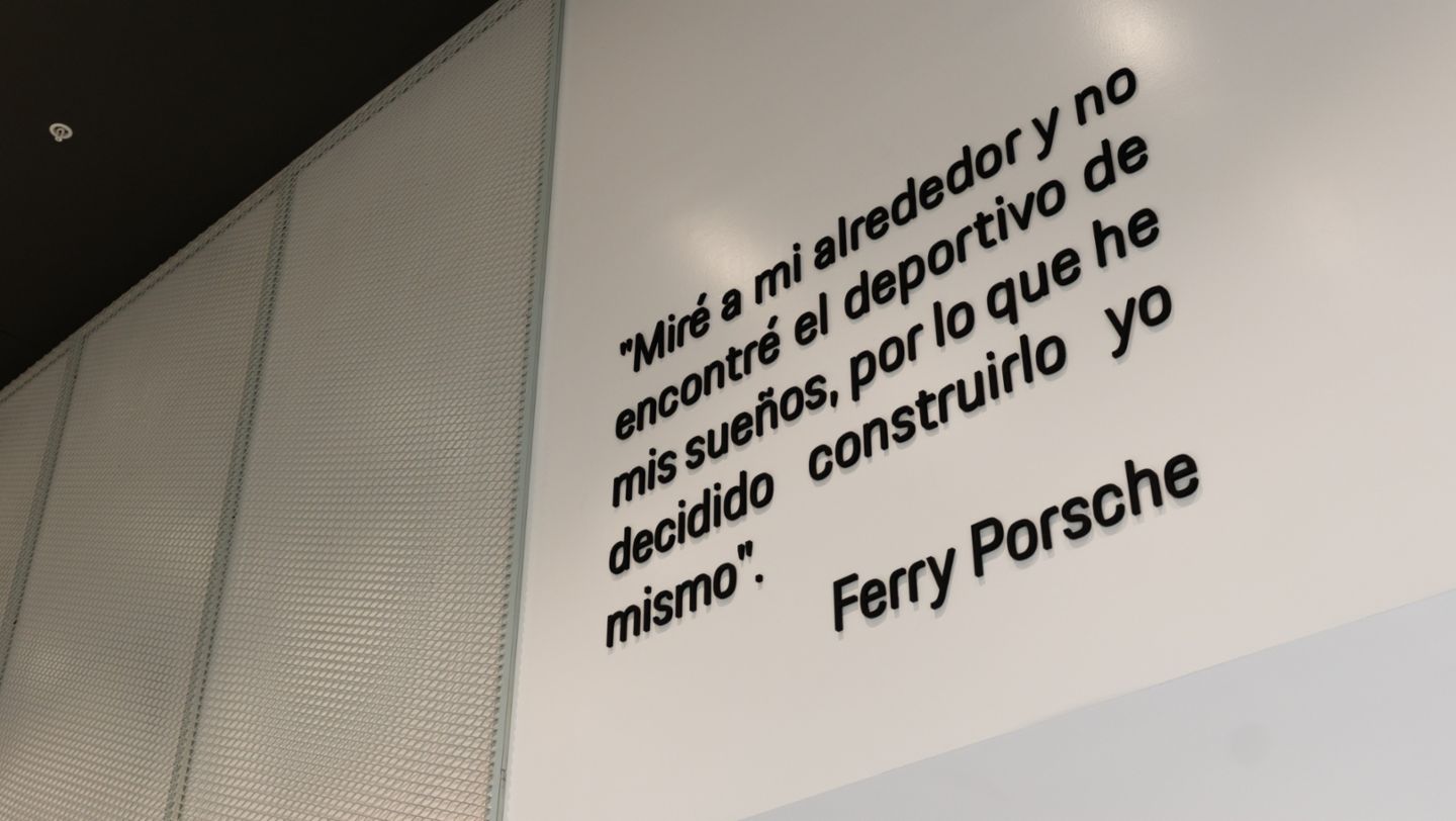 Porsche Center Uruguay, Uruguay, 2025