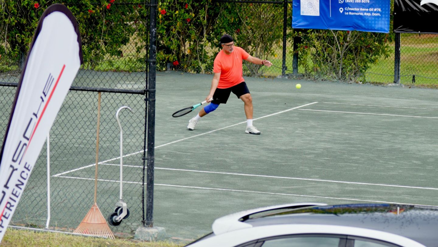 Porsche Center Santo Domingo presente durante el 45° Torneo Internacional de Tenis en Casa de Campo.