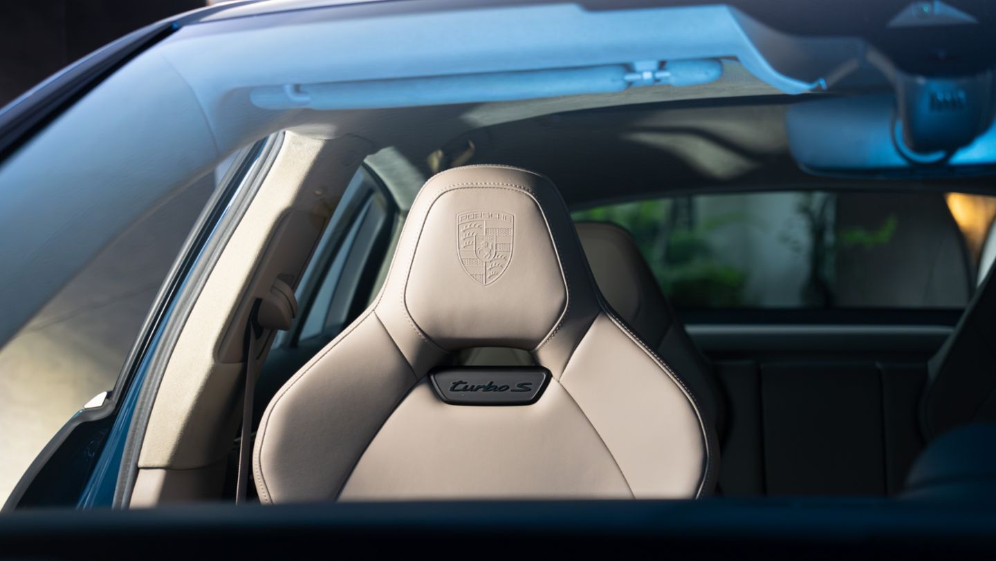 El Porsche Panamera Turbo S E-Hybrid llega a El Salvador elevando el estándar de potencia y tecnología