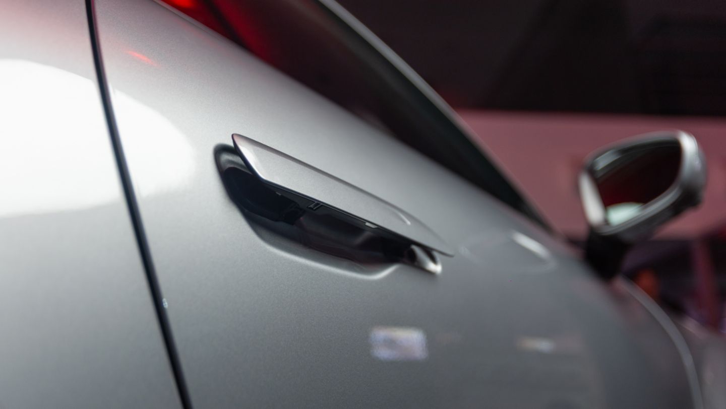 Porsche Guatemala presenta el nuevo 911 Carrera GTS con el innovador sistema T-Hybrid