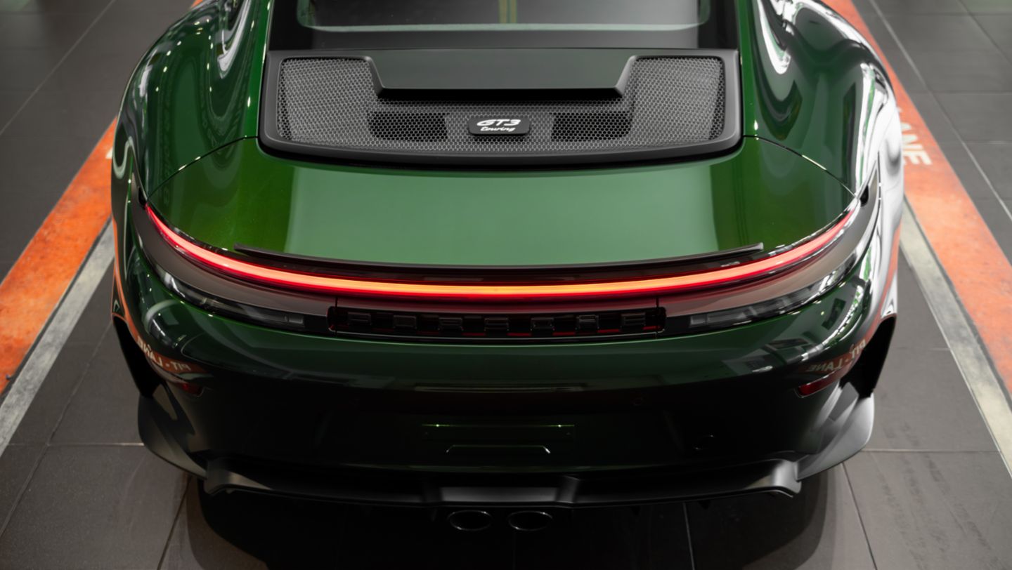Porsche 911 GT3 Touring.