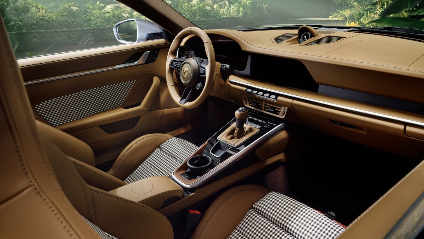 Porsche 911 GT3 con paquete Touring: El Ocelote (interior)