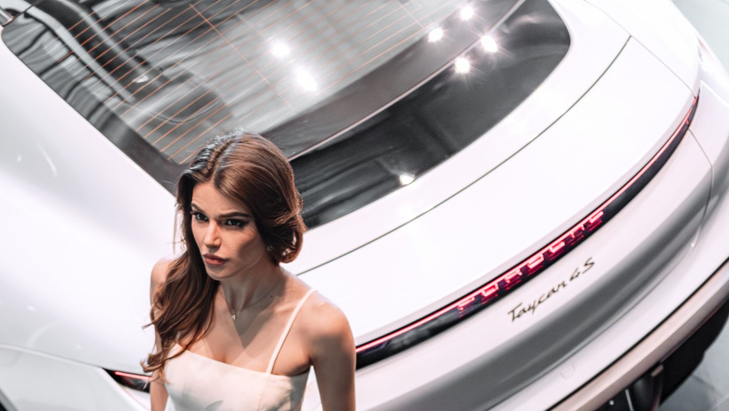 Porsche en El Salvador conecta diseño, arte y estilo de vida en PasarelArt 2026