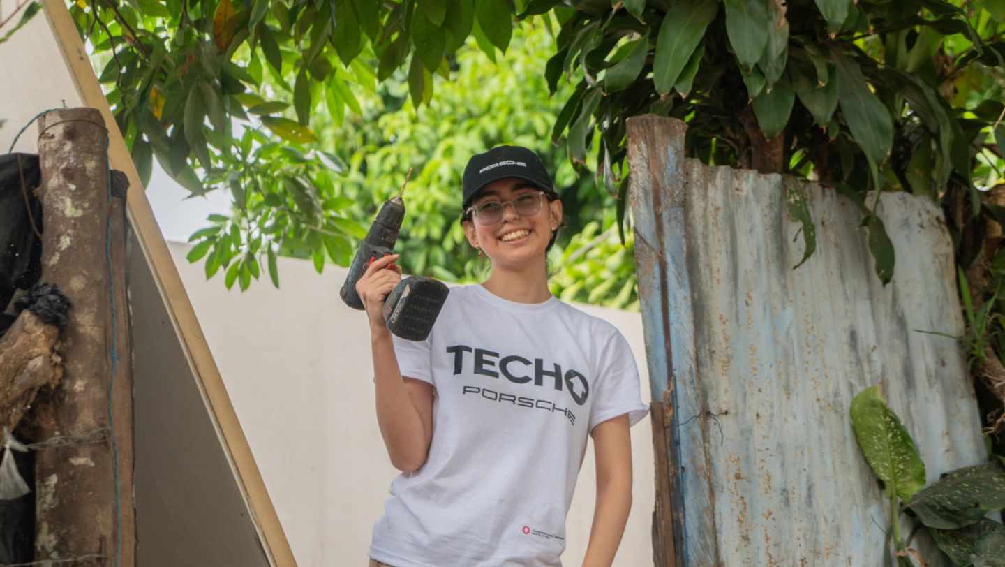 Porsche en alianza con TECHO El Salvador, comunidad de Tepecoyo, La Libertad, 2026. Porsche AG.