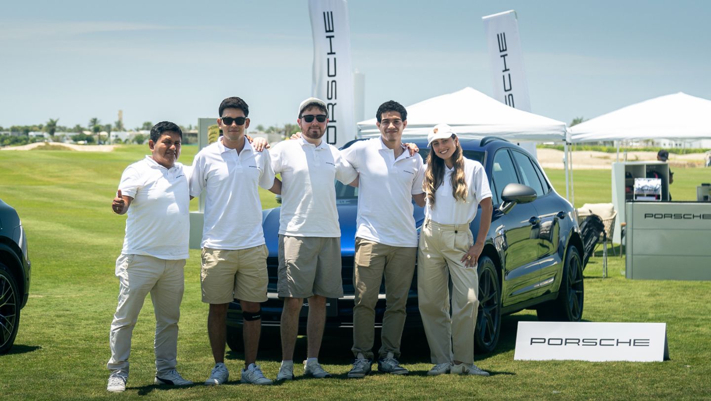 Equipo Porsche durante el VI Abierto de Golf Claro 2026, que se llevó a cabo en Asia Golf Club, Lima, Perú, Porsche AG.