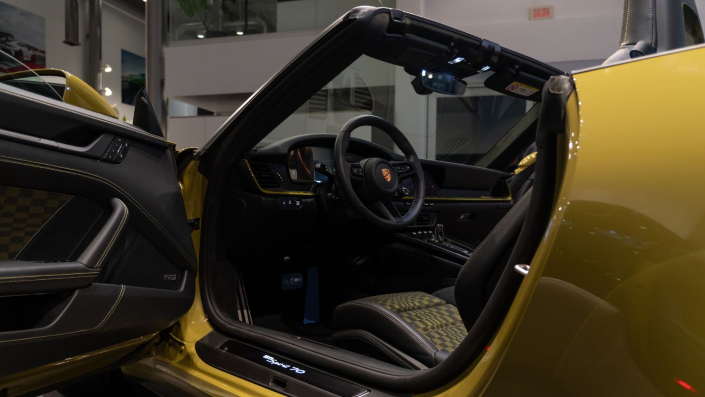 Porsche 911 Spirit 70, Lanzamiento El Salvador, 2026.