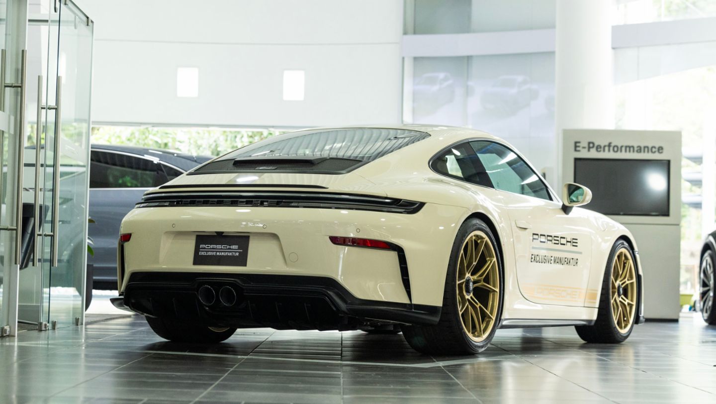 Debuta en Guatemala un 911 GT3 Touring con una configuración única de Porsche Exclusive Manufaktur