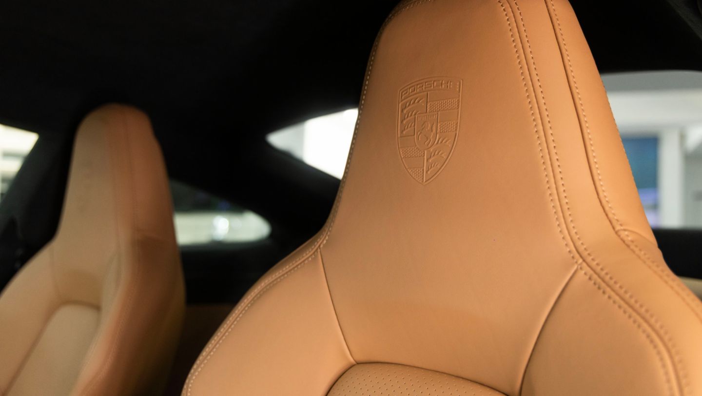 Debuta en Guatemala un 911 GT3 Touring con una configuración única de Porsche Exclusive Manufaktur